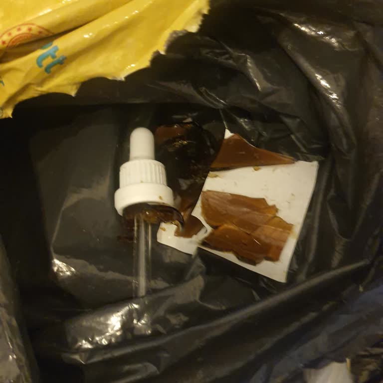 Kırık Ve Sahte Ürün Teslimatı Sonrası Müşteri Hizmetlerine Ulaşamıyorum