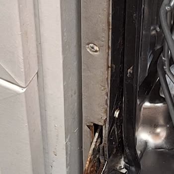 Paslanan Bulaşık Makinesi İçin Garanti Kapsamında Değişim Sorunu