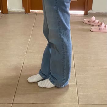 Sky Jean Modelinde İlk Yıkamada Aşırı Bollaşma Ve Diz Yapma Sorunu