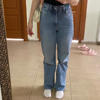 Sky Jean Modelinde İlk Yıkamada Aşırı Bollaşma Ve Diz Yapma Sorunu