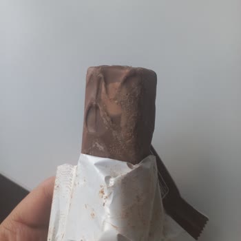 Aldığım Çikolata Bozuk Çıktı, Mağduriyetimin Giderilmesini İstiyorum