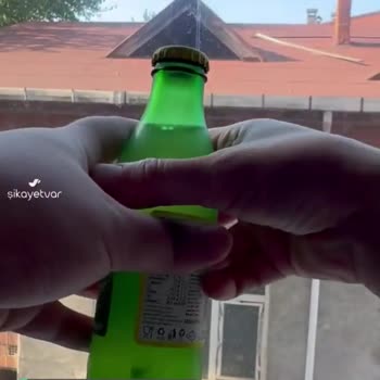 Limonlu Freşa İçinde Cisim