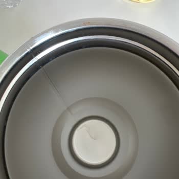 Yeni Aldığım Stanley Termosun Ağız Kısmında Kısa Sürede Paslanma Oluştu