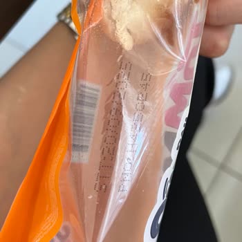 Son Kullanma Tarihi Geçmemiş Sandviçin Peynirinin Küflü Çıkması Şaşırttı