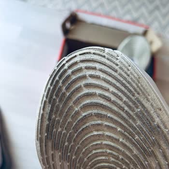 Intersport'tan Sipariş Ettiğim Ayakkabı Kullanılmış ve Eksik Korumalı Şekilde Geldi