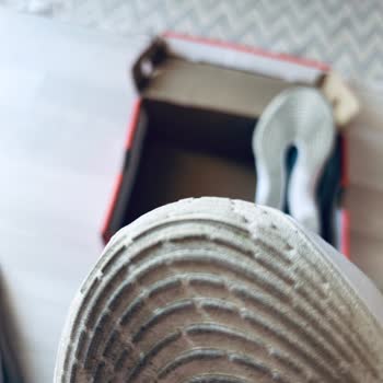 Intersport'tan Sipariş Ettiğim Ayakkabı Kullanılmış ve Eksik Korumalı Şekilde Geldi