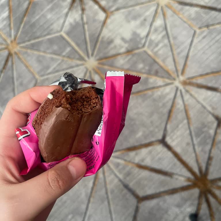 Eti Gıda Eti Pop Kek Vişneli Ürünlerinde Beklenmedik Tuzlu Tat Deneyimi