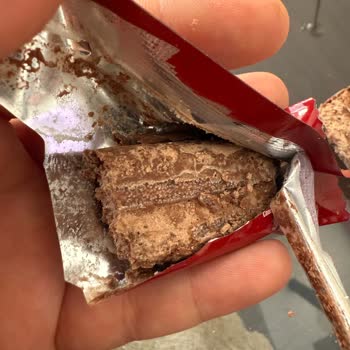 Küflü Ve Bozuk Tadelle Çikolata Satışı