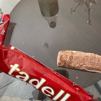 Küflü Ve Bozuk Tadelle Çikolata Satışı