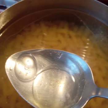 Filiz Makarna Paketlerinde Kurt Çıkması Nedeniyle Güven Kaybı Ve Sağlık Endişesi