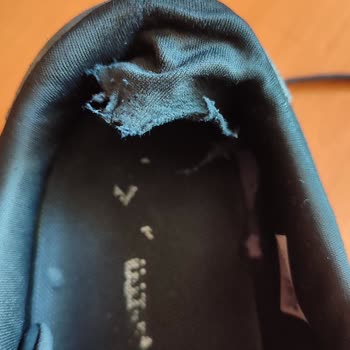 Altı Ayda Bozulan Reebok Ayakkabı Hayal Kırıklığı