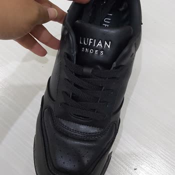 İlk Giyimde Dağılan Ayakkabı Hayal Kırıklığı Yarattı