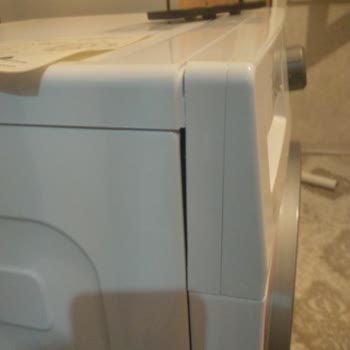 Aldığım Koltuk Ve Kurutma Makinesi Defolu Çıktı Kimse İlgilenmiyor