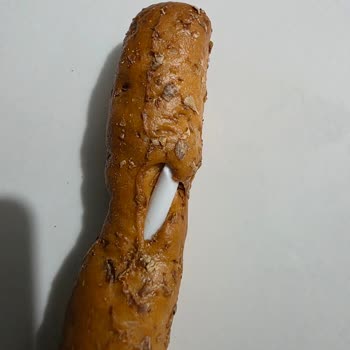 Satın Aldığım Galetada Plastik Parça Çıkması Ve Güvenlik Endişesi