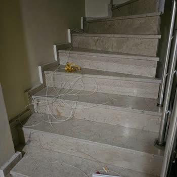 Kablo Döşeme Sonrası Apartmanda Oluşan Kirliliğin Giderilmesini İstiyorum