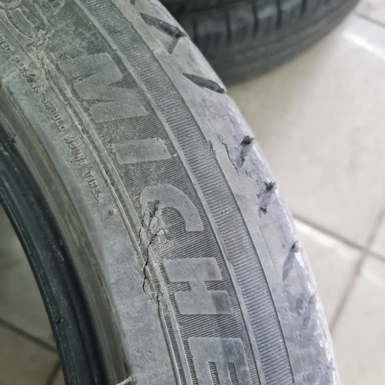 Michelin Lastikler Kısa Sürede Çatladı, Çözüm Talebim Karşılanmadı