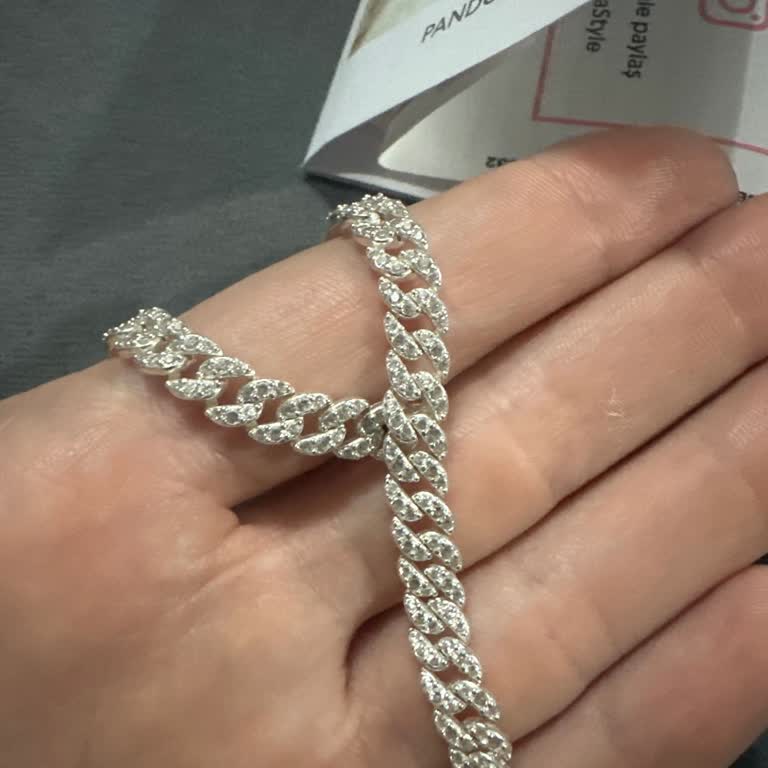 Satın Aldığım Tennis Bileklik İki Haftada Karardı, Garanti Kapsamında Değişim Talebim Reddedildi