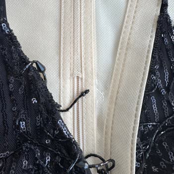 Ayıplı Elbise Satışı Ve İlgisiz Mağaza Yaklaşımı