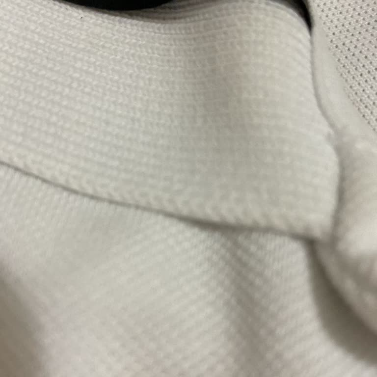 Mavi'den Alınan Pola Yaka Tişörtte Kısa Sürede Yaka Deformasyonu Yaşadım