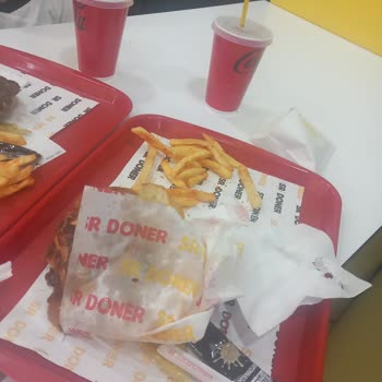 Hijyen Sorunu Ve İlgisiz Personel Nedeniyle Ailece Mağdur Olduk