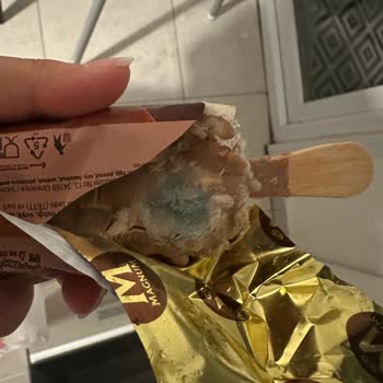 Migros Sanal Marketten Aldığım Magnum Mini Badem Küflü Çıktı