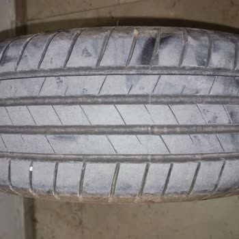 Garanti Kapsamında Red Edilen Lassa Lastik Yarılması Ve Müşteri Memnuniyetsizliği