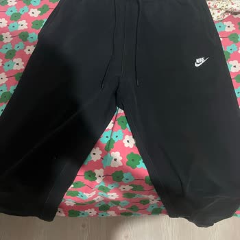 Nike Eşofman Altında Renk Solması Ve Garanti Reddi Nedeniyle Mağduriyet