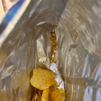 Ruffles Cips Paketinden Yabancı Cisim Çıktı, Müşteri Hizmetleri İlgisiz Kaldı