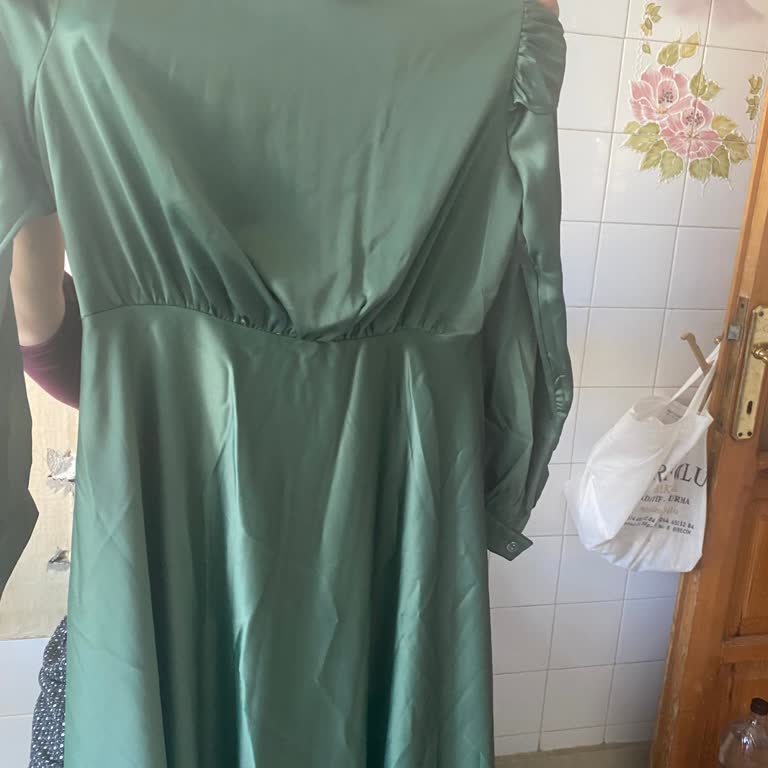 Aldığım Elbise Kalitesiz Çıktı, Değişim Koşulları Yanıltıcıydı Mağdur Oldum