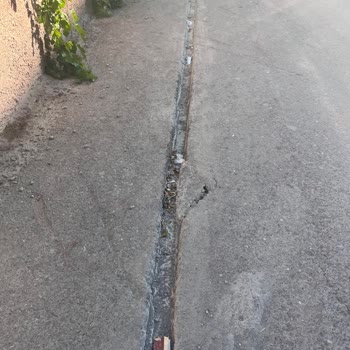 Kazılan Yol Çocuklar Ve Araçlar İçin Tehlike Saçıyor, Çözüm Bekliyoruz