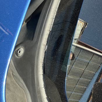 BMW F30 Silecek Altı Plastik Parçasının Erken Parçalanması Ve Ücretsiz Değişim Talebi