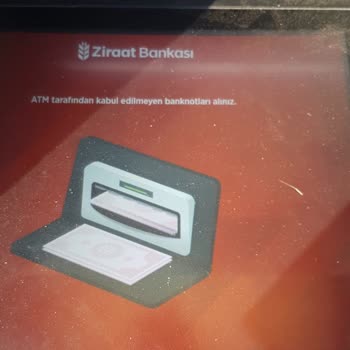 ATM’de Sıkışan Para Nedeniyle Mağduriyet Ve Geciken Çözüm Talebi