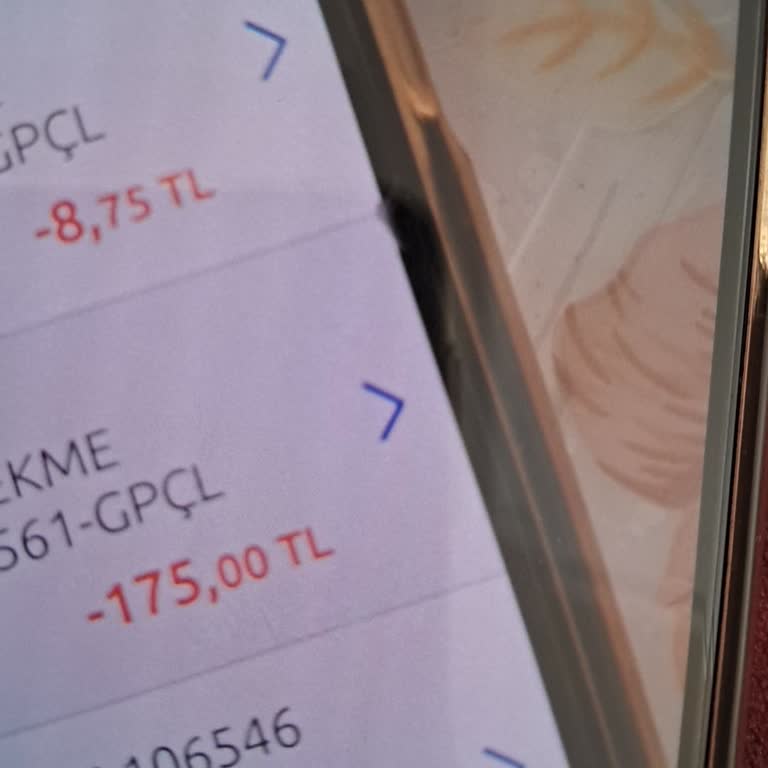 Yapı Kredi’den Yüksek Masraf Kesintisi Ve Yetersiz Bilgilendirme Mağduriyeti