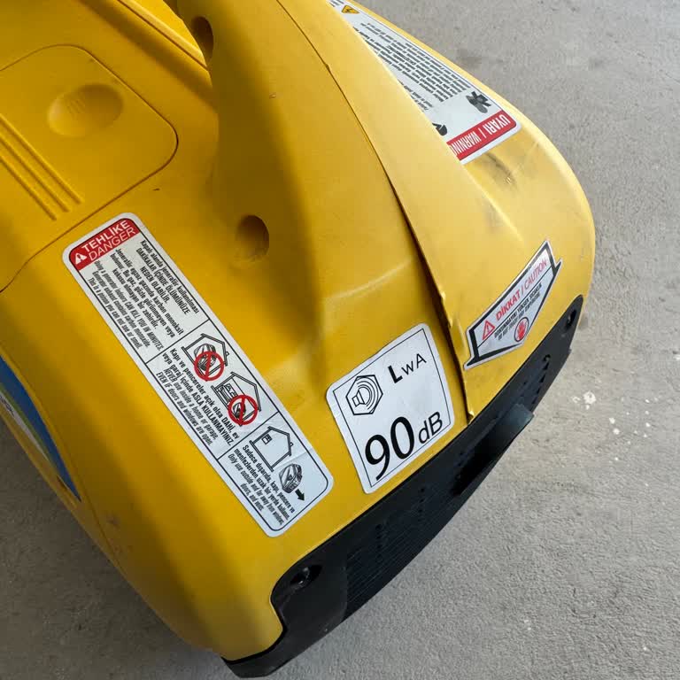 Aksa Sıfır Jeneratör Yağ Yakıyor Tekleme Yapıyor