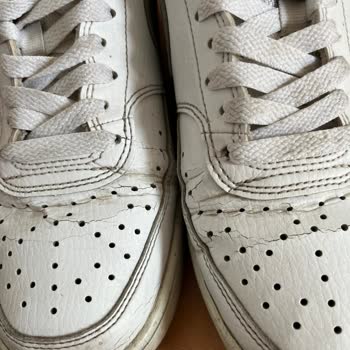 Kısa Sürede Çatlayan Nike Ayakkabım Garanti Kapsamında Değiştirilmiyor