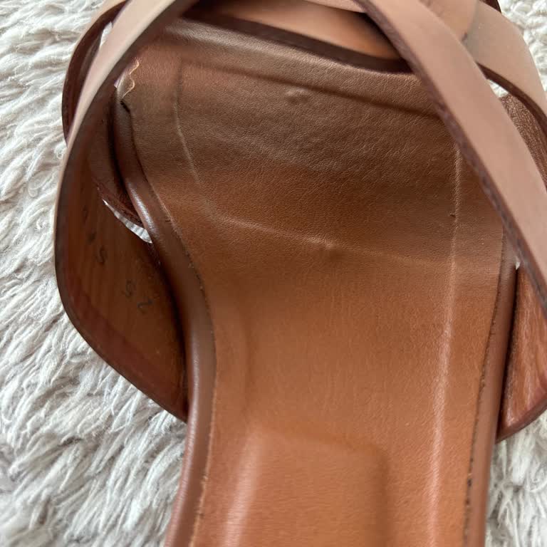 Kısa Sürede Çivi Çıkan Terliğe Olumsuz Değişim Yanıtı