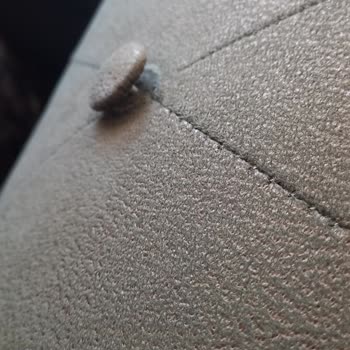 İstikbal Chester Koltuk Takımında Düğme Sorunu 2.5 Yıldır Çözülmedi