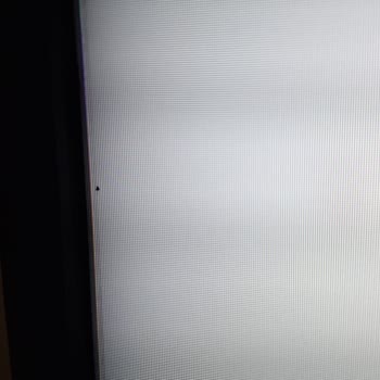 Grundig TV'de Sürekli Kasma Ve Işık Sızması Sorunu Çözülmüyor