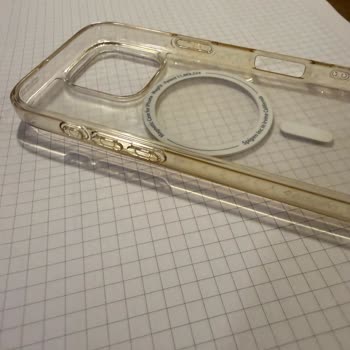 Kısa Sürede Sararan Spigen 16 Pro Kılıf Hayal Kırıklığı Yarattı