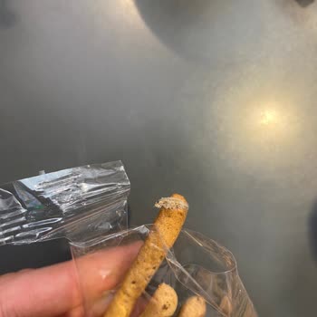 UNO Grissini İçinde Yabancı Madde Şoku!