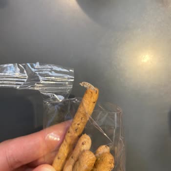 UNO Grissini İçinde Yabancı Madde Şoku!