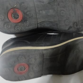 İnci Ayakkabı Kısa Sürede Kullanılamaz Hale Gelen Ayakkabıya Değişim Reddi