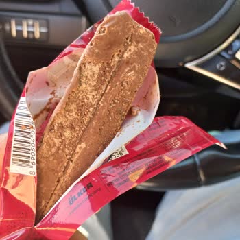 Aldığım Çikolata Bayat Ve Erimiş Çıktı, Yetkililere Ulaşamıyorum