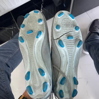 Intersport Dört Ayda Tabanı Kırılan Nike Krampon İçin Değişim Talebim Reddedildi