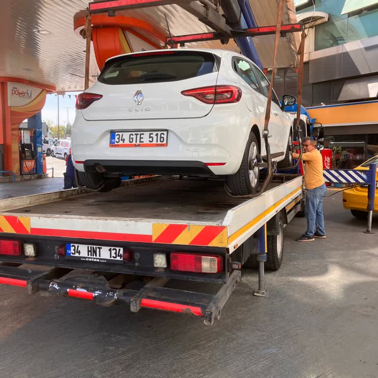 Sixt Kiralık Araç Arızalandı, Yol Yardımı Ve Ücret İadesi Sorunlu