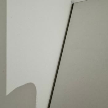 Montaj Hatası Nedeniyle Kitaplık Kullanılamaz Halde Teslim Edildi