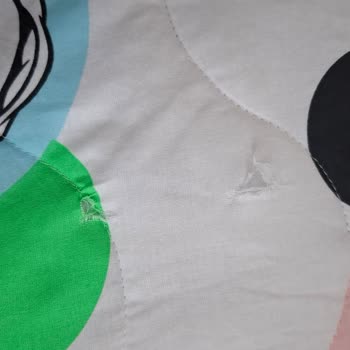 Satışta Değişim Sözü Verilen Yırtık Ürünün Değişimi Reddedildi