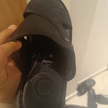 Satın Aldığım Polaris Terlik Ayakta İz Ve Boya Sorunu Yarattı