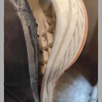 Trendyol Aldığım Ayakkabının Tabanı Kısa Sürede Çıktı, Satıcı Sorumluluk Almadı