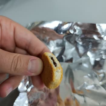 Ambalajı Açılmamış Biskrem Paketinden Isırılmış Görünümlü Bisküvi Çıktı